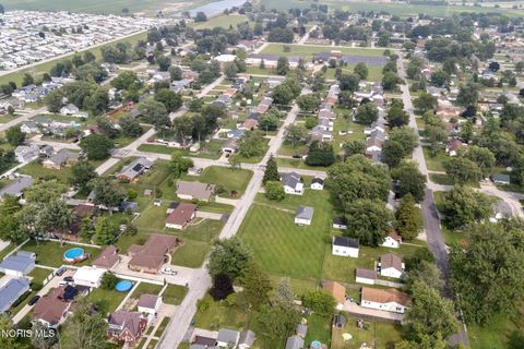 Tiny photo for 112 Warner Street, Walbridge, OH 43465 (MLS # 10010860)