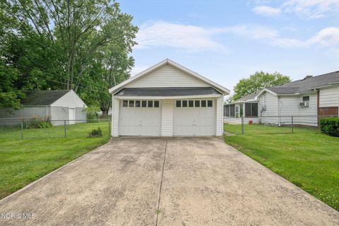 Tiny photo for 112 Warner Street, Walbridge, OH 43465 (MLS # 10010860)