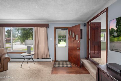 Tiny photo for 112 Warner Street, Walbridge, OH 43465 (MLS # 10010860)