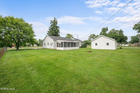 Tiny photo for 112 Warner Street, Walbridge, OH 43465 (MLS # 10010860)