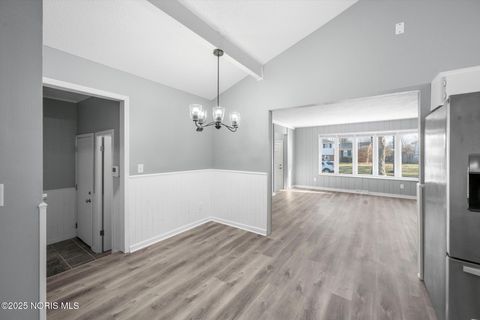 Tiny photo for 6051 Dellwood Drive, Toledo, OH 43613 (MLS # 10002456)