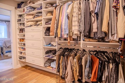 Tiny photo for 2148 Emkay Drive, Ottawa Hills, OH 43606 (MLS # 10004735)