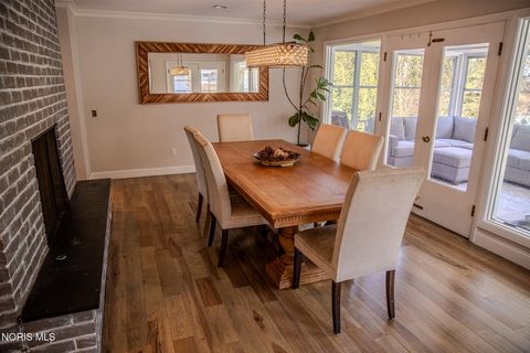 Tiny photo for 2148 Emkay Drive, Ottawa Hills, OH 43606 (MLS # 10004735)