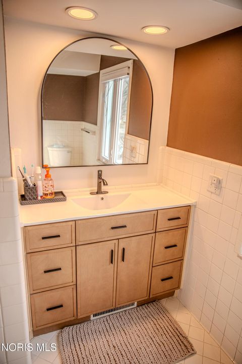 Tiny photo for 2148 Emkay Drive, Ottawa Hills, OH 43606 (MLS # 10004735)