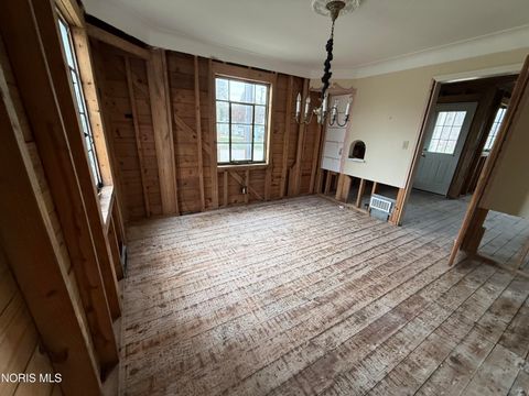 Tiny photo for 2701 Gunckel Boulevard, Toledo, OH 43606 (MLS # 10005357)