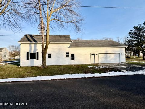 Tiny photo for 10 Sugar Street, West Leipsic, OH 45856 (MLS # 10002451)