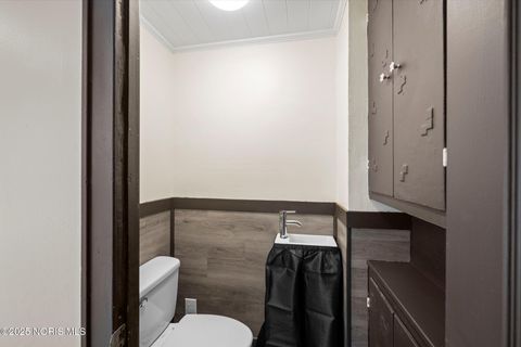 Tiny photo for 721 Hampton Avenue, Toledo, OH 43609 (MLS # 10001995)