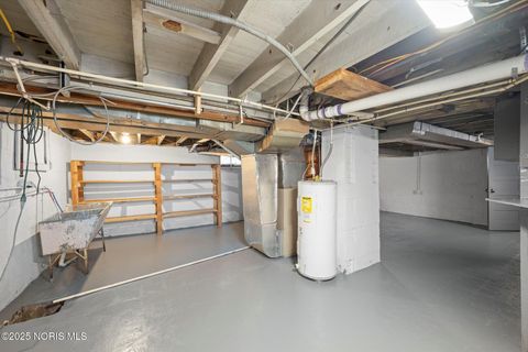 Tiny photo for 721 Hampton Avenue, Toledo, OH 43609 (MLS # 10001995)