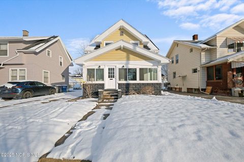 Tiny photo for 721 Hampton Avenue, Toledo, OH 43609 (MLS # 10001995)