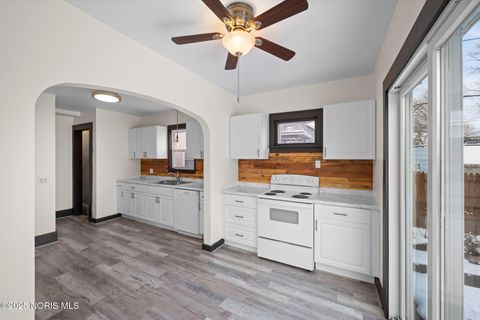 Tiny photo for 721 Hampton Avenue, Toledo, OH 43609 (MLS # 10001995)