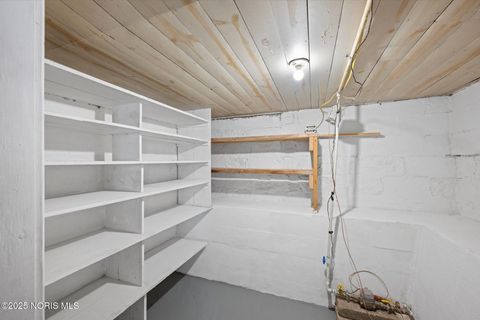 Tiny photo for 721 Hampton Avenue, Toledo, OH 43609 (MLS # 10001995)