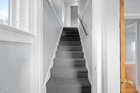 Tiny photo for 721 Hampton Avenue, Toledo, OH 43609 (MLS # 10001995)