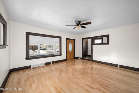 Tiny photo for 721 Hampton Avenue, Toledo, OH 43609 (MLS # 10001995)