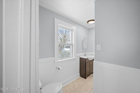 Tiny photo for 721 Hampton Avenue, Toledo, OH 43609 (MLS # 10001995)