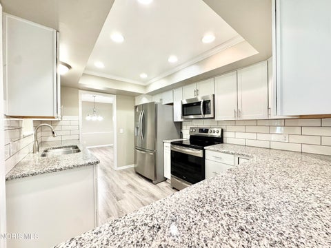 Tiny photo for 29660 E River Road, Perrysburg, OH 43551 (MLS # 10009425)
