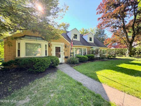 Tiny photo for 2806 Meadowwood Drive, Toledo, OH 43606 (MLS # 10008971)