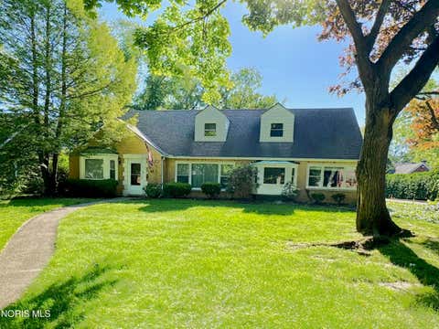 Photo of 2806 Meadowwood Drive, Toledo, OH 43606 (MLS # 10008971)