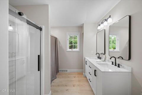 Tiny photo for 3986 W Bancroft Street, Ottawa Hills, OH 43606 (MLS # 10014138)