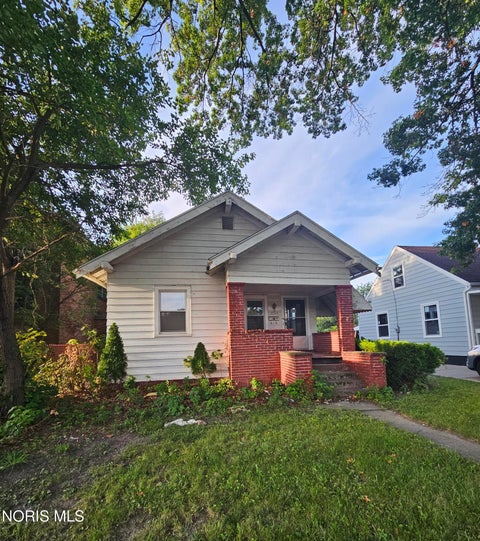 Tiny photo for 1014 Clay Avenue, Toledo, OH 43608 (MLS # 10012565)