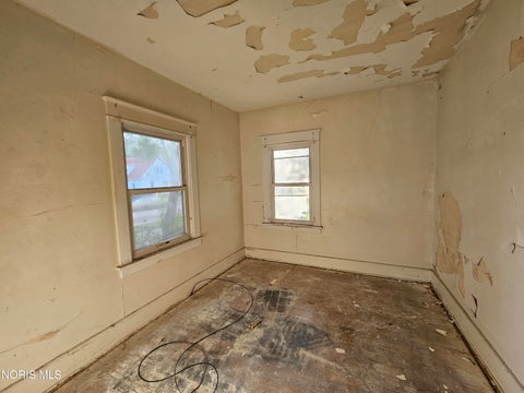 Tiny photo for 1014 Clay Avenue, Toledo, OH 43608 (MLS # 10012565)