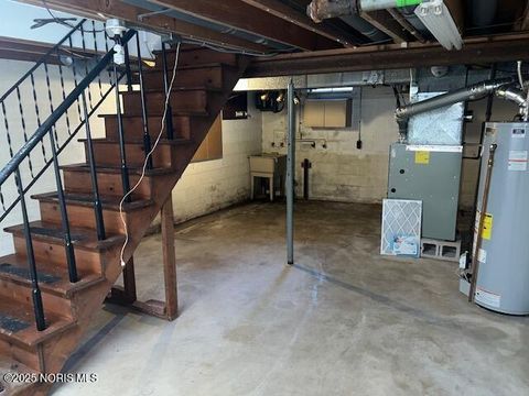 Tiny photo for 5743 E Candlestick Court, Toledo, OH 43615 (MLS # 10000785)