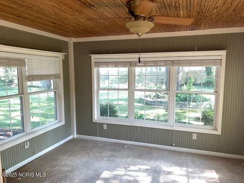 Tiny photo for 5743 E Candlestick Court, Toledo, OH 43615 (MLS # 10000785)