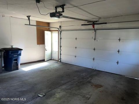 Tiny photo for 5743 E Candlestick Court, Toledo, OH 43615 (MLS # 10000785)