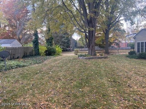 Tiny photo for 5743 E Candlestick Court, Toledo, OH 43615 (MLS # 10000785)