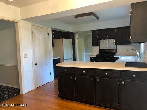 Tiny photo for 5743 E Candlestick Court, Toledo, OH 43615 (MLS # 10000785)