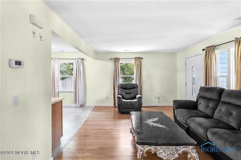 Tiny photo for 4914 Bales Road, Toledo, OH 43613 (MLS # 10003153)