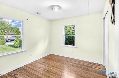 Tiny photo for 4914 Bales Road, Toledo, OH 43613 (MLS # 10003153)