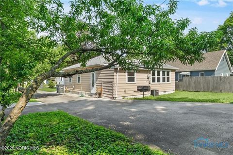 Tiny photo for 4914 Bales Road, Toledo, OH 43613 (MLS # 10003153)