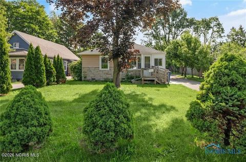 Tiny photo for 4914 Bales Road, Toledo, OH 43613 (MLS # 10003153)