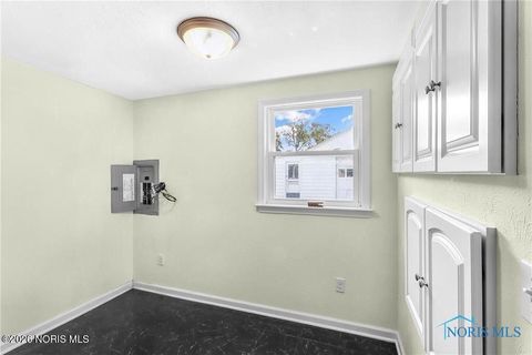 Tiny photo for 4914 Bales Road, Toledo, OH 43613 (MLS # 10003153)