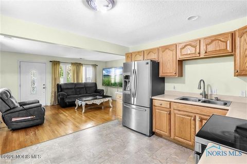 Tiny photo for 4914 Bales Road, Toledo, OH 43613 (MLS # 10003153)