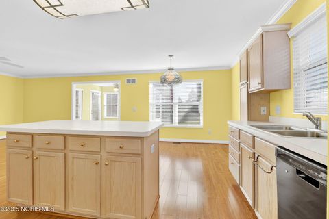 Tiny photo for 4541 Harbour Creek Court, Maumee, OH 43537 (MLS # 10000744)