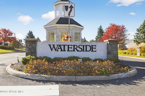 Tiny photo for 4541 Harbour Creek Court, Maumee, OH 43537 (MLS # 10000744)