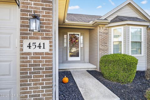 Tiny photo for 4541 Harbour Creek Court, Maumee, OH 43537 (MLS # 10000744)