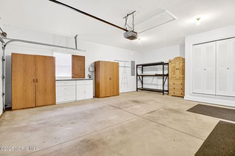 Tiny photo for 4541 Harbour Creek Court, Maumee, OH 43537 (MLS # 10000744)