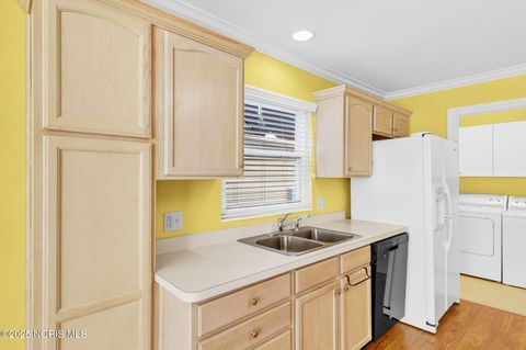 Tiny photo for 4541 Harbour Creek Court, Maumee, OH 43537 (MLS # 10000744)