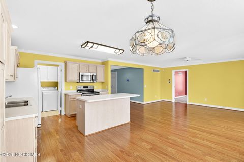 Tiny photo for 4541 Harbour Creek Court, Maumee, OH 43537 (MLS # 10000744)