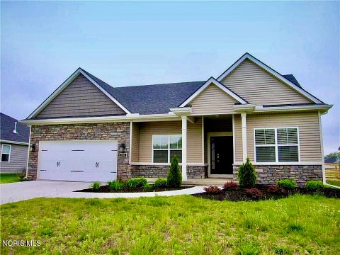 Homes For Sale - 132 Hidden Village Lane<br/> Holland, OH 43528