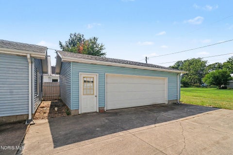 Tiny photo for 1412 N Orchard Beach Drive, Port Clinton, OH 43452 (MLS # 10012912)