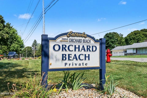 Tiny photo for 1412 N Orchard Beach Drive, Port Clinton, OH 43452 (MLS # 10012912)