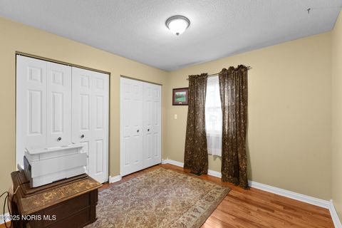 Tiny photo for 418 W Ridge Drive, Fostoria, OH 44830 (MLS # 10000528)