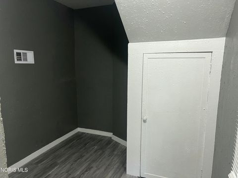 Tiny photo for 913 Berry Street, Toledo, OH 43605 (MLS # 10008931)