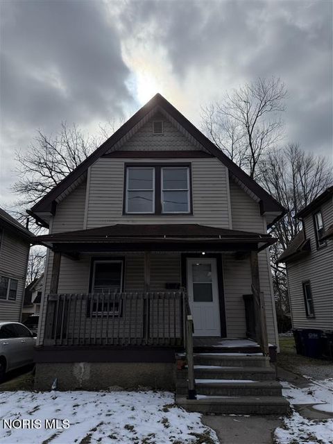 Photo of 2019 South Avenue, Toledo, OH 43609 (MLS # 10004447)