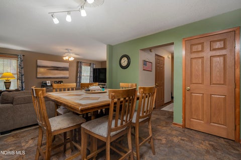 Tiny photo for 1315 Mary Lou Court, Perrysburg, OH 43551 (MLS # 10009275)