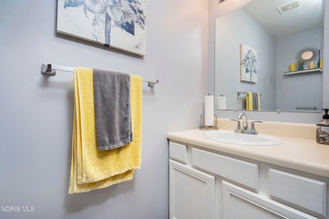 Tiny photo for 1315 Mary Lou Court, Perrysburg, OH 43551 (MLS # 10009275)