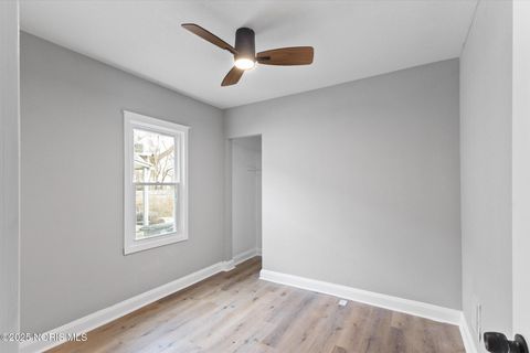 Tiny photo for 914 Turner Avenue, Toledo, OH 43607 (MLS # 10001762)